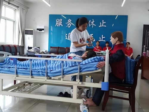 麟游县中心敬老院开展实际操作培训，全面提升护理机构服务质量